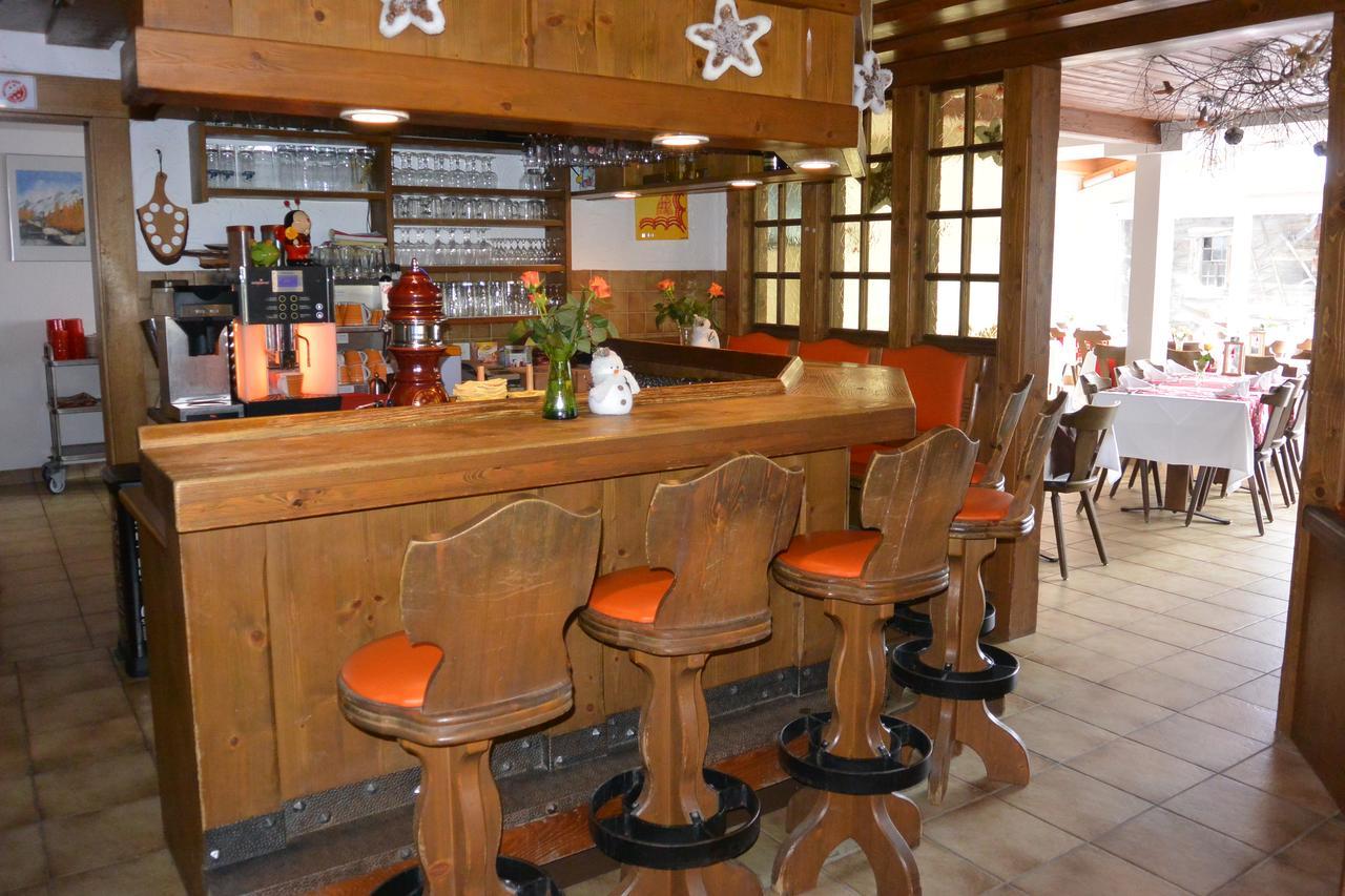 Hotel Baergsunnu 사스그룬트 외부 사진